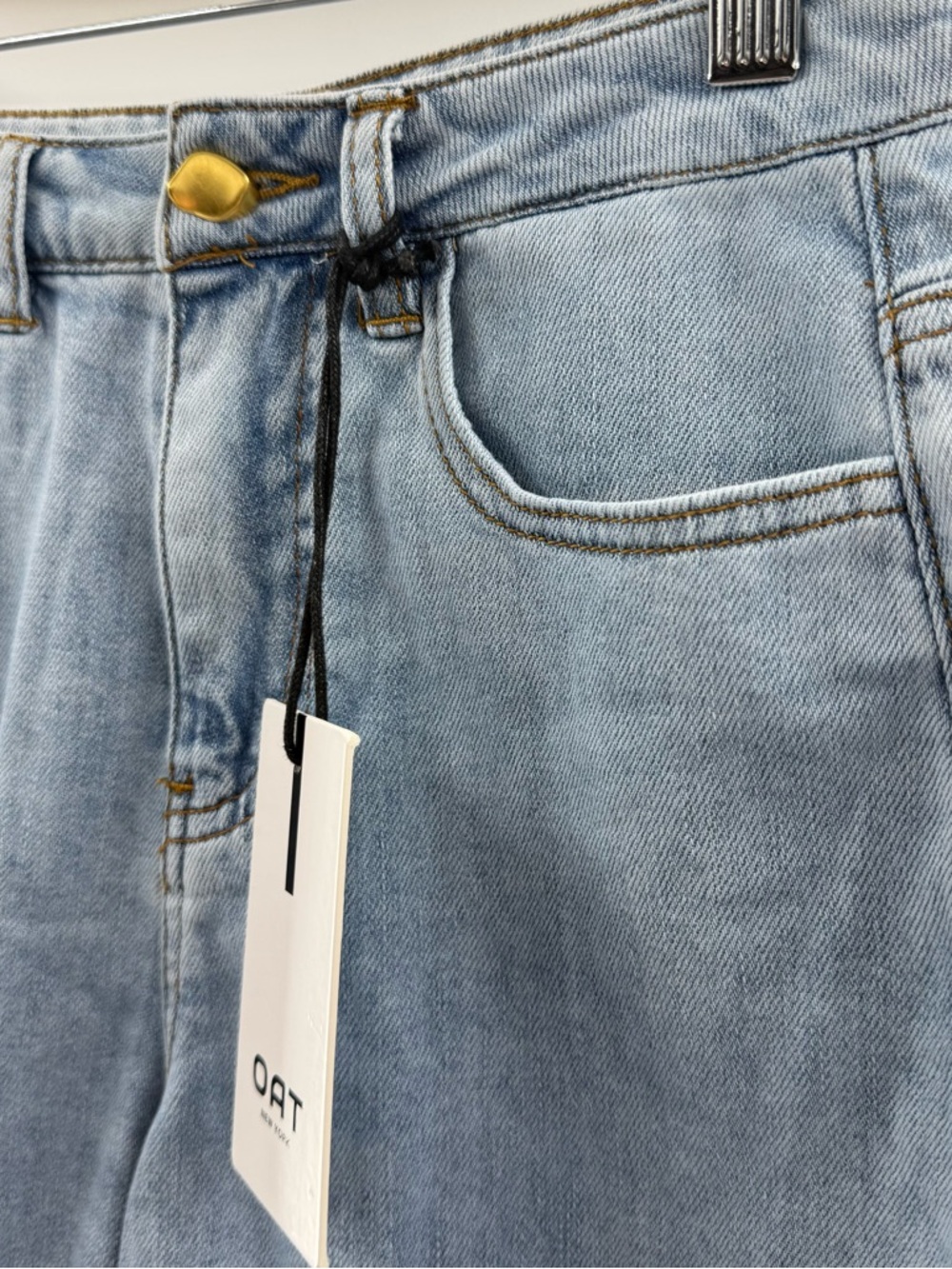 NWT OAT New York Cloud Luxe Lightweight Raw Hem Denim Cut Off Shorts Size 2 / 26 - Picture 3 of 11